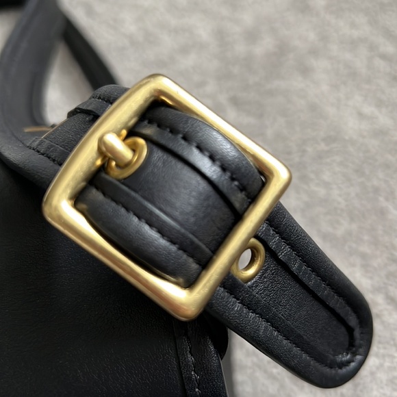 *SOLD* Vintage Coach Black Legacy Small Flap 9965 - Picture 7 of 15